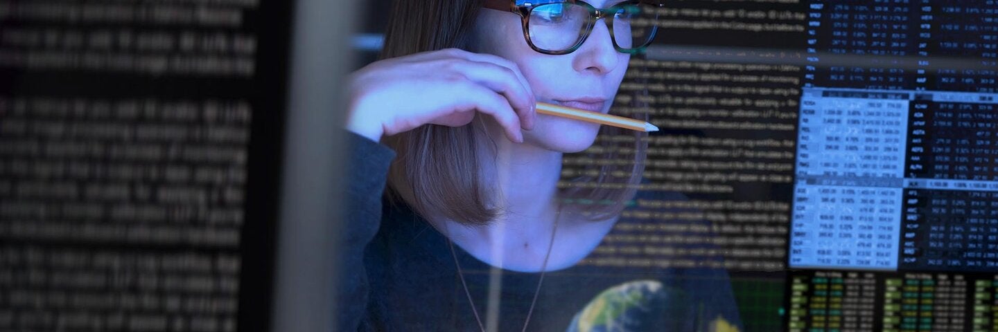 applying-data-science-financial-services-mgmt-x-4302